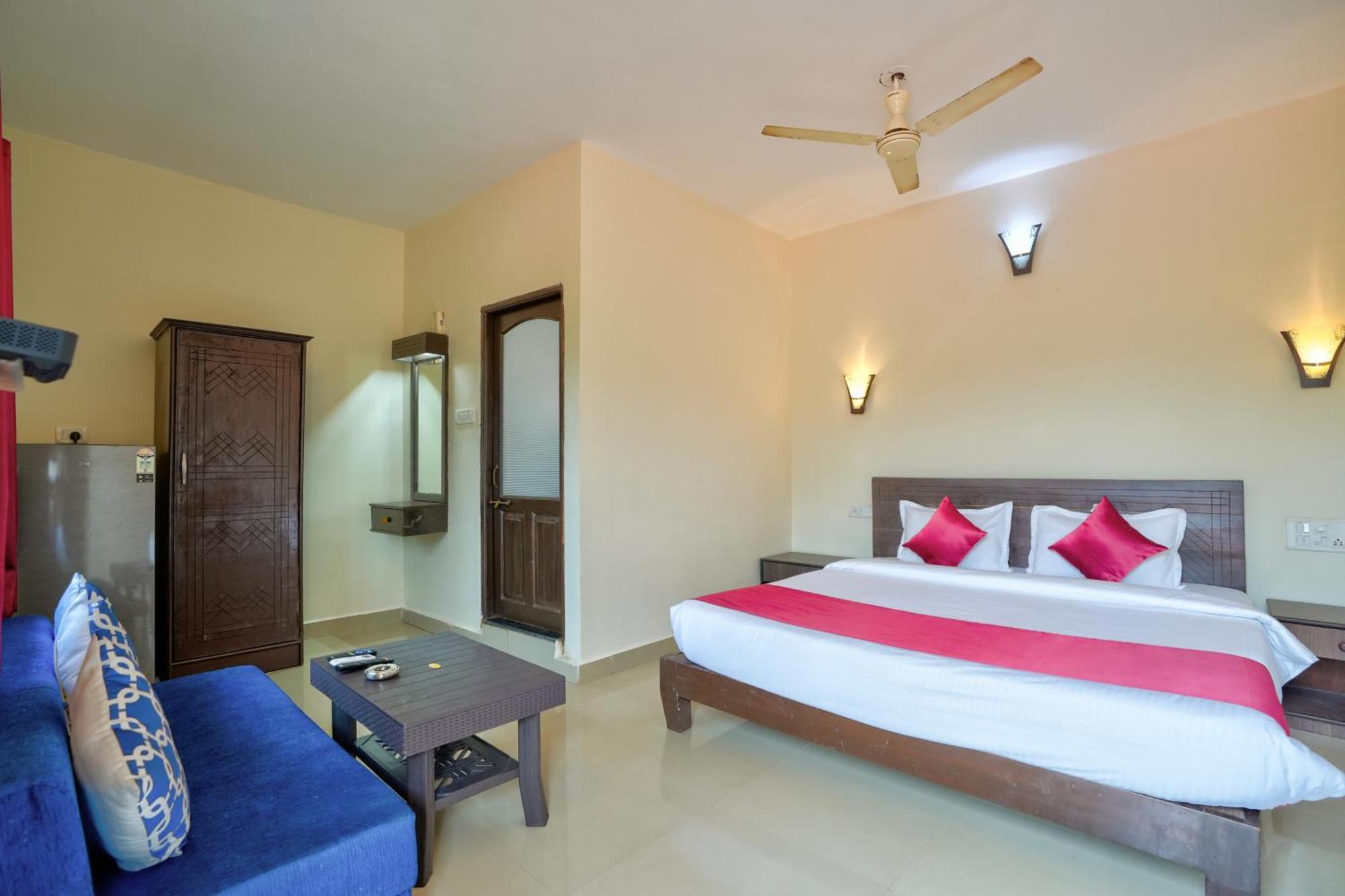 Hotel Salty Waves Baga Dış mekan fotoğraf