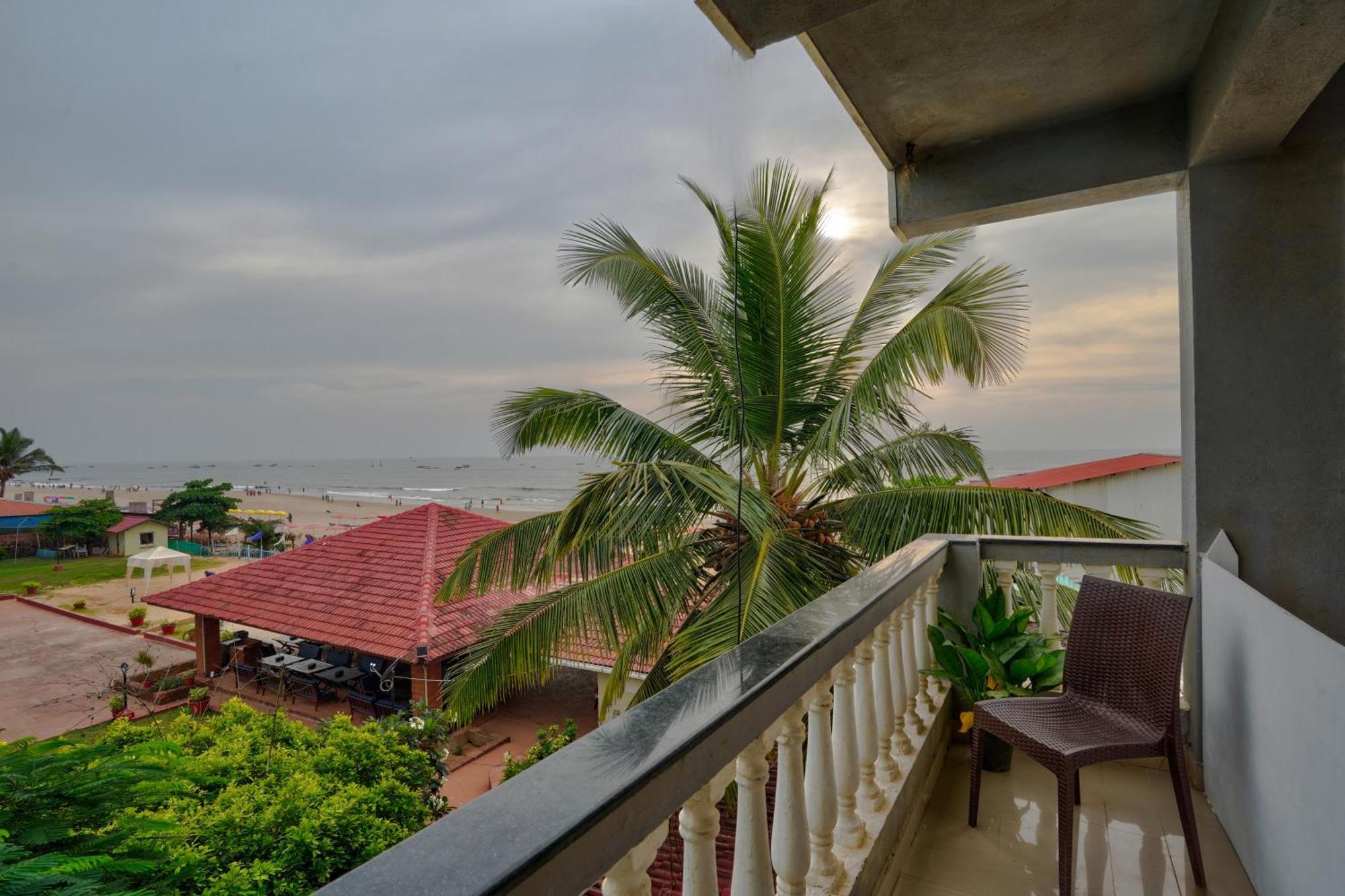 Hotel Salty Waves Baga Dış mekan fotoğraf