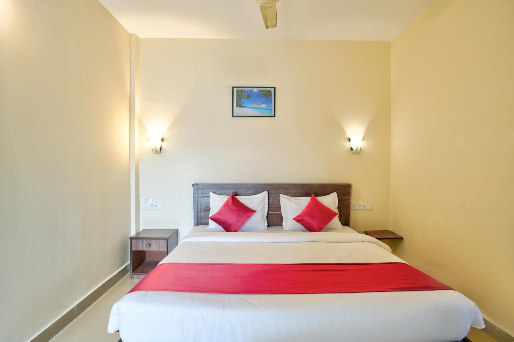 Hotel Salty Waves Baga Dış mekan fotoğraf