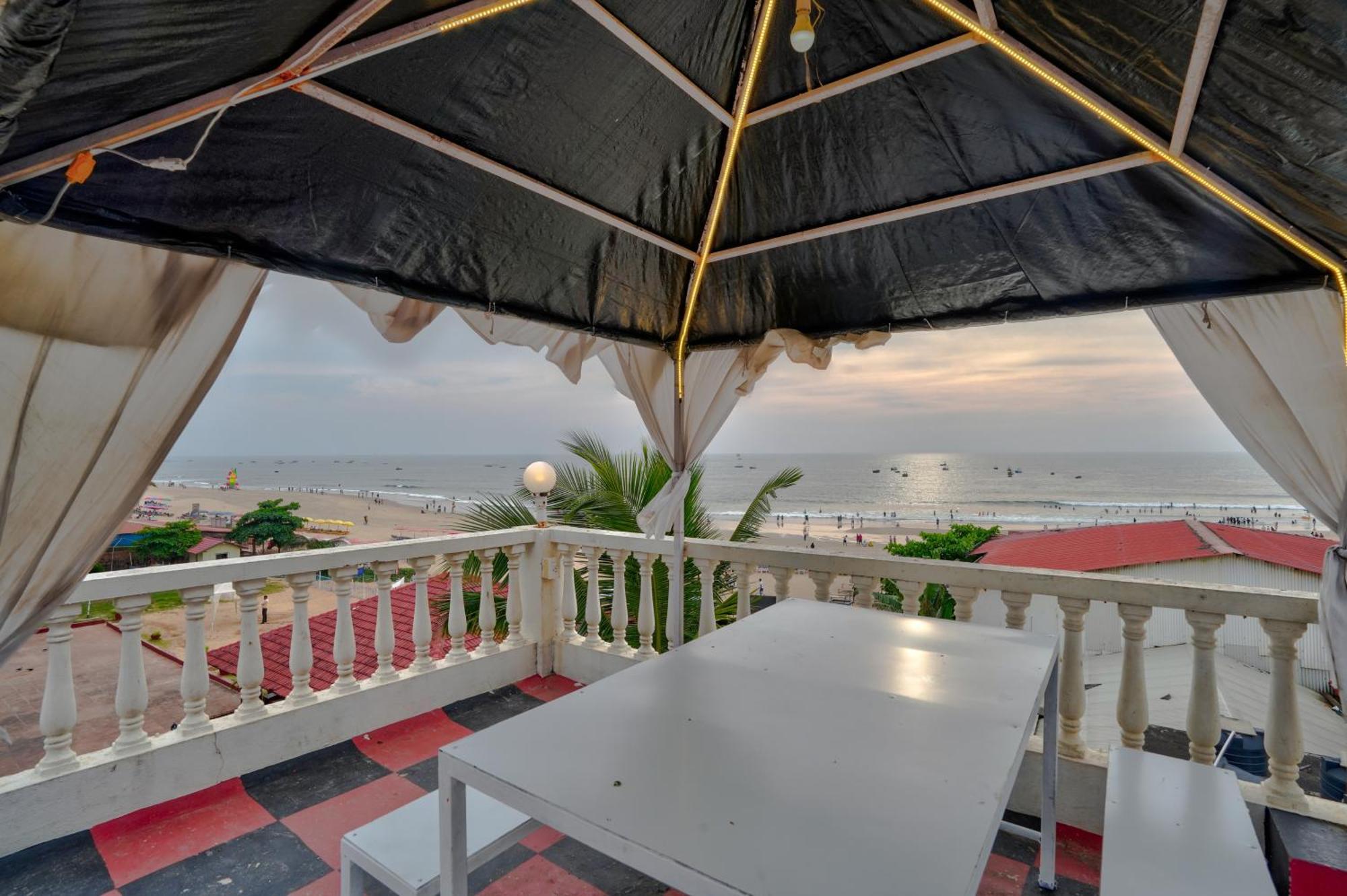 Hotel Salty Waves Baga Dış mekan fotoğraf