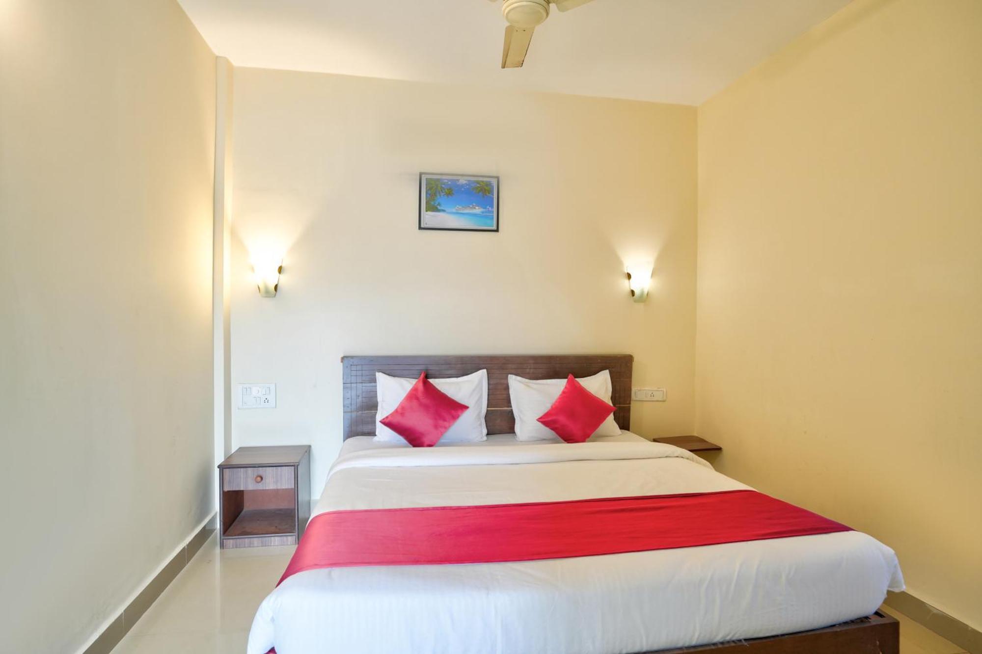 Hotel Salty Waves Baga Dış mekan fotoğraf