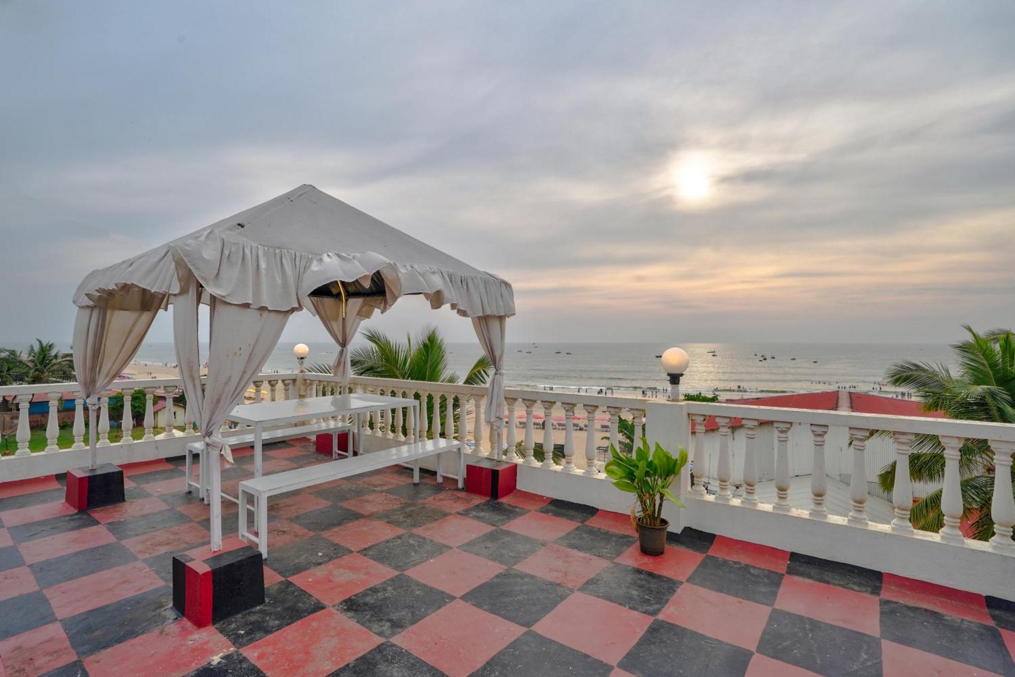 Hotel Salty Waves Baga Dış mekan fotoğraf